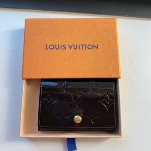Louis Vuitton Cards Holder - Wallet